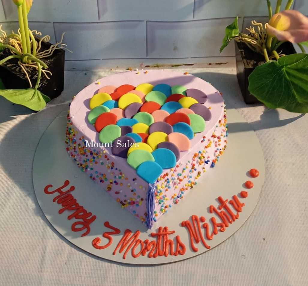 Premium RED N White Velvet Cake